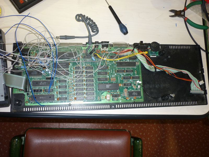 à l'intérieur d'un Amstrad CPC modifié